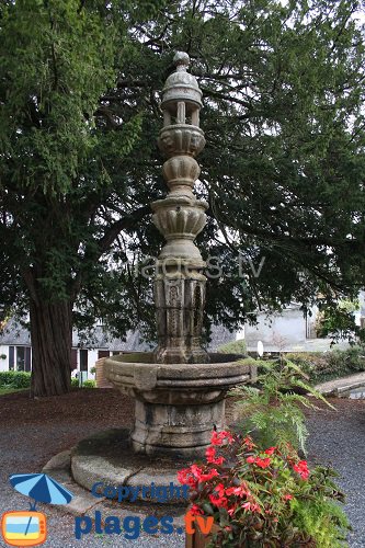 Fountain of enclos in Lannion