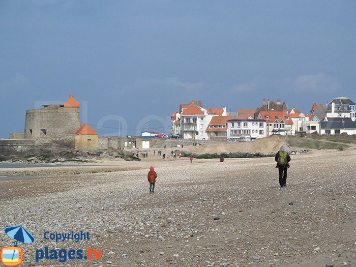 Fort d'Ambleteuse depuis la plage de la Slack