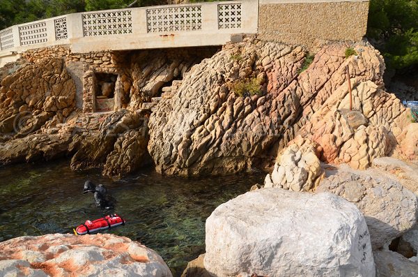 Swimming area at Grand Mejean in Ensuès la Redonne