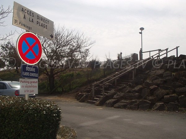 Accès à la Grand Plage par des escaliers