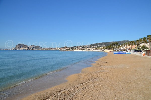 Plage publique sur la Grande Plage de La Ciotat