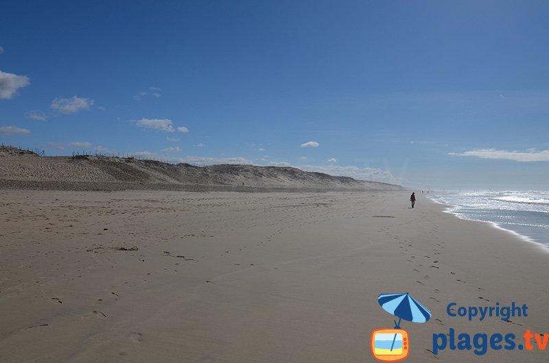 Grande plage de la Côte d'Argent sur la Côte Atlantique