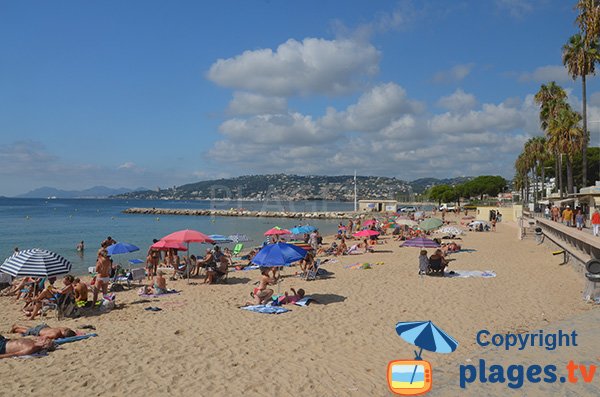 Rettungsstation am Großen Strand von Juan les Pins