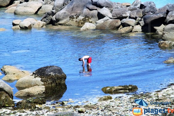 Pescatori sulla Grande Spiaggia di Ménéham a Kerlouan