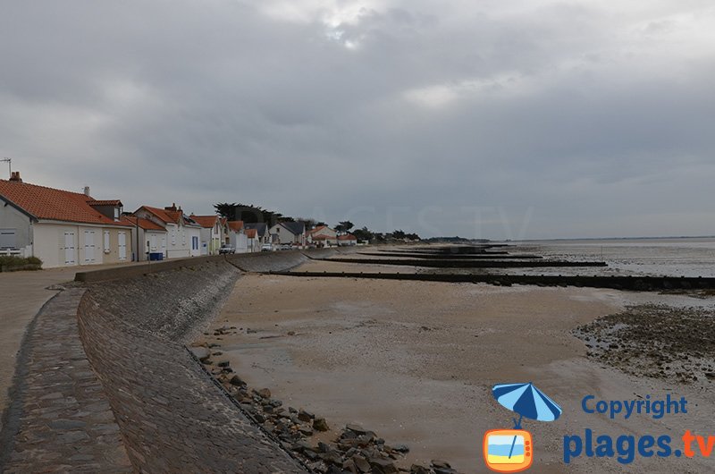 Grande plage à Moutiers en Retz à proximité de Nantes