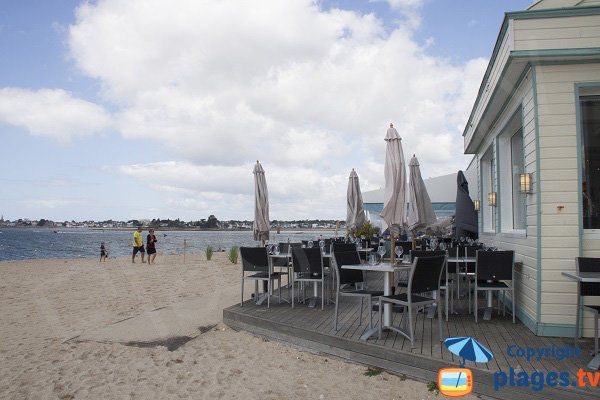 Grande plage de Port-Louis en Juillet