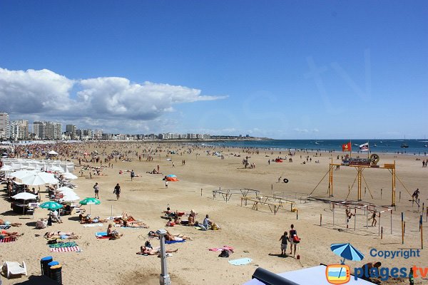 Games for children on the beach of Les Sables d'Olonne