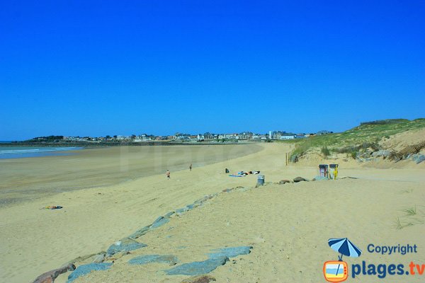 Dunes sur la plage de St Gilles Croix de Vie