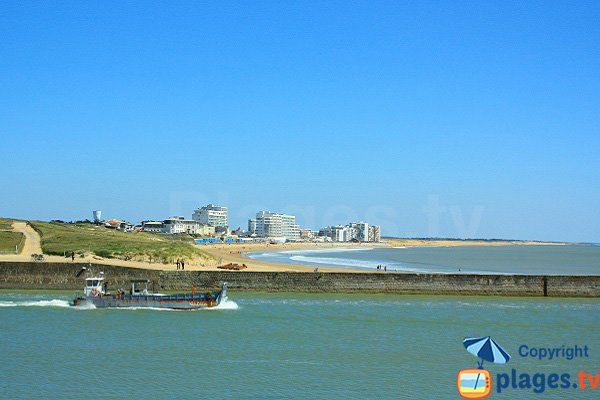 Photo of Grande beach in St Gilles Croix de Vie in France