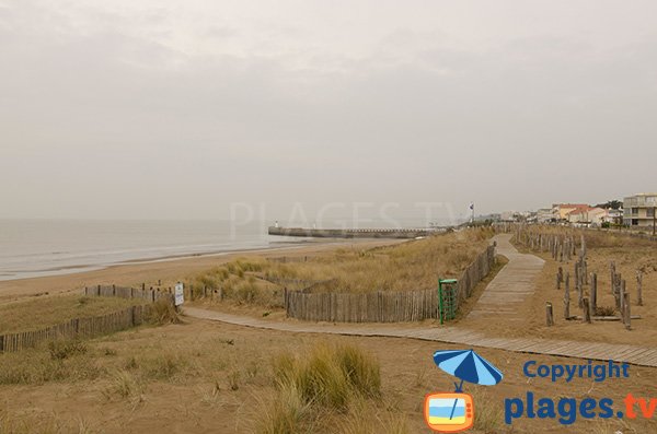 Sentier de la Grande Plage de Tharon-Plage