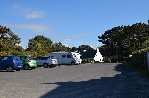 Parking of White beach in Trégastel