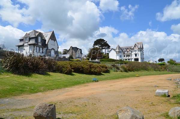 Environnement de la plage de l'Isnain à St Quay Portrieux