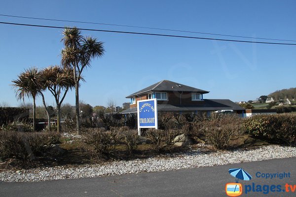 Camping à côté de la plage du Man à St Pol