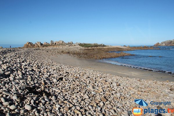 Galets roulés sur la plage du Port du Diben en bretagne