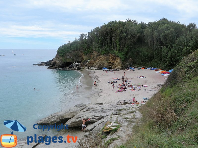 Groix : la belle plage des Sables Rouges