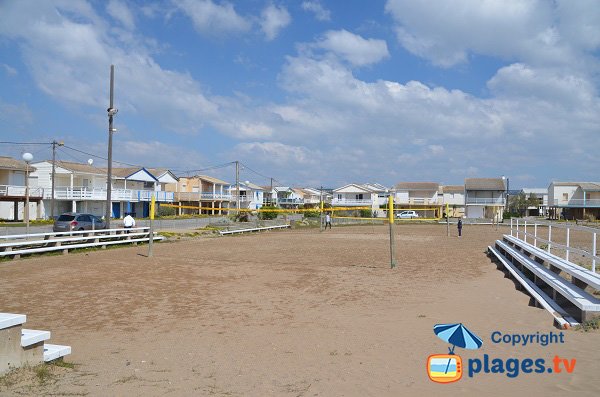 Terrain de beach volley - plage des chalets