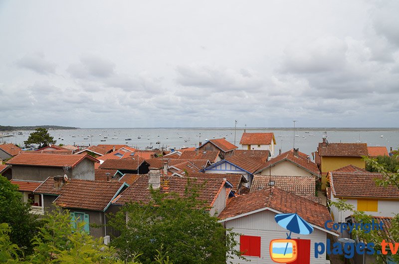 Le village d'Herbe en bord de bassin d'Arcachon