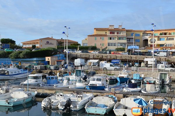 Hotel à proximité du port de Sausset les Pins