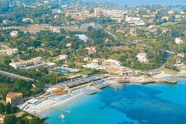 Hotel au Cap d'Antibes à proximité de la plage de la Garoupe