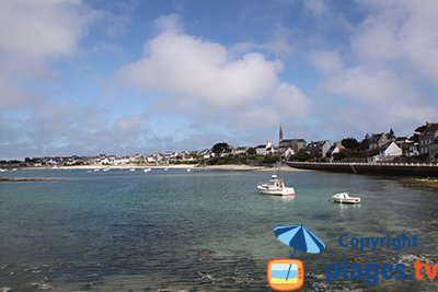 Ile de Batz en Bretagne - plage et port