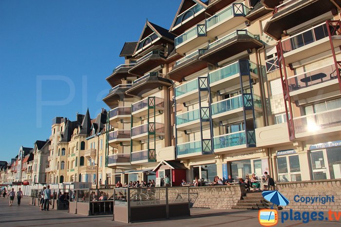 Seafront of Wimereux with cafes