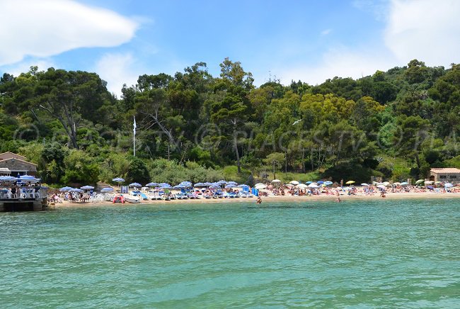 Le Layet: une belle plage avec une excellente paillote