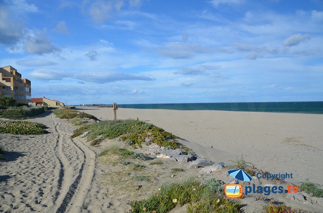 Plage naturiste à Port-Leucate