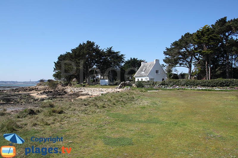 Maison isolée à côté de la plage de l'Hopital de l'ile de Callot