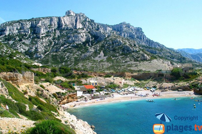 Calanque de Marseilleveyre avec sa plage