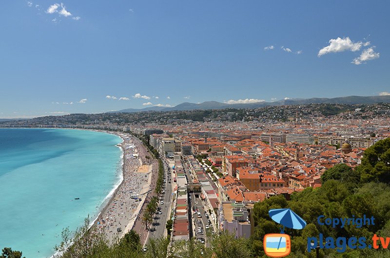 Nice depuis la colline du chateau avec vue sur la plage