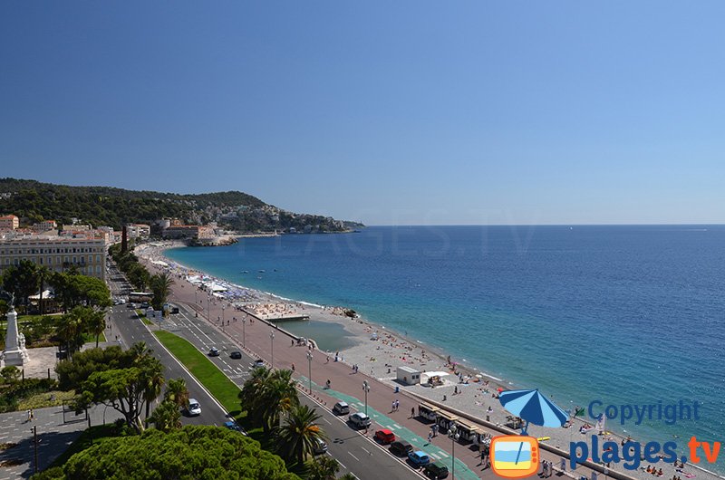 Nice : la plage, la promenade des Anglais et la colline du Château