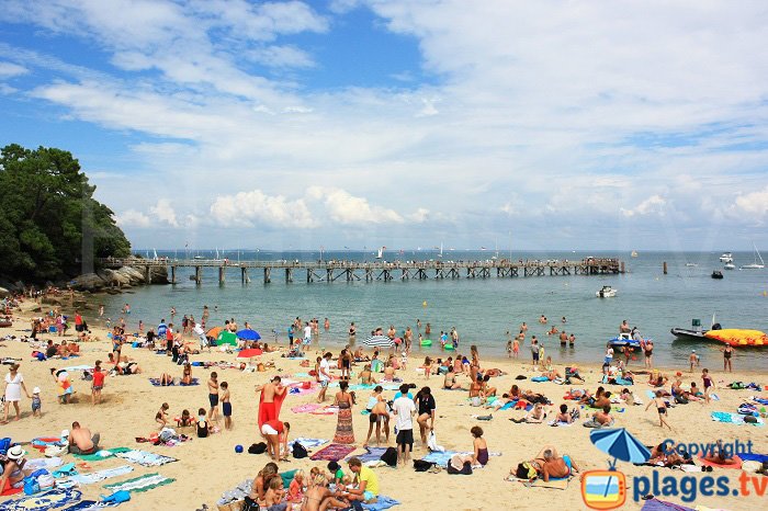 The Dames pontoon with its beach - Noirmoutier