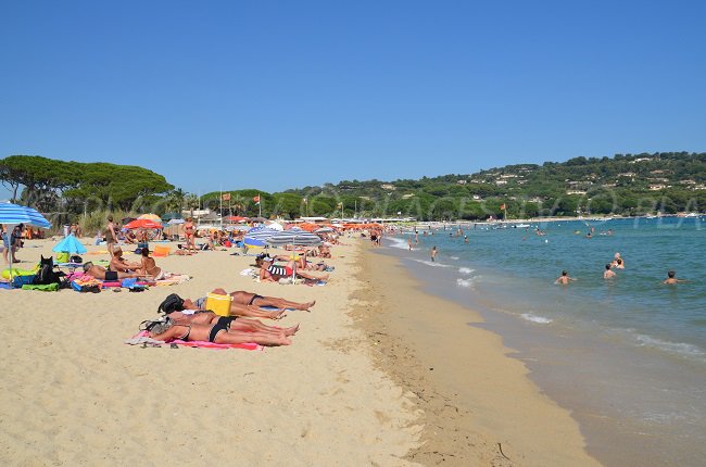 Strand von Pampelonne im Sommer