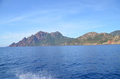 Vue sur la réserve de Scandola depuis Partinello