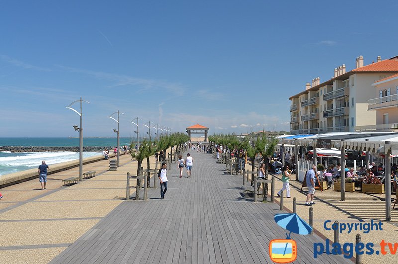 Anglet : sa promenade piétonne et sa plage