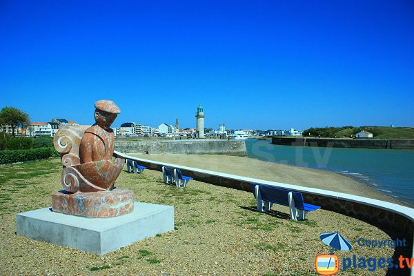 Little beach in St Gilles near the entrance of harbor