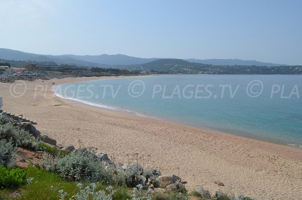 Plage dans le sud du golfe d'Ajaccio - Agosta - Porticcio