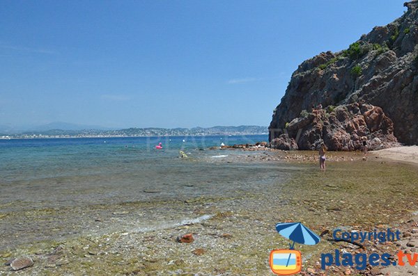 Baignade au niveau de la pointe de l'Aiguille - Théoule sur Mer