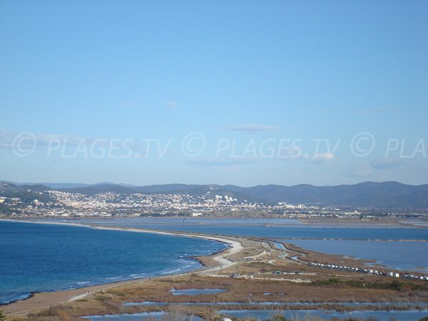 Plage de l'Almanarre vue depuis la presqu'ile de Giens