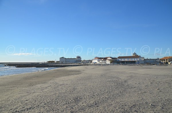 Large sandy beach in Saintes Maries de la Mer (Camargue)