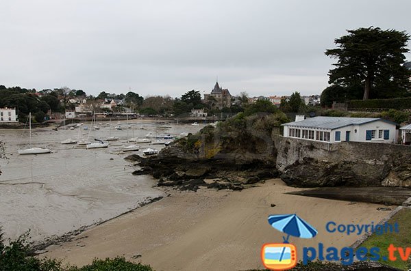 Photo de la plage dans l'anse aux Lapins - Pornic