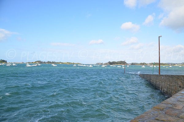 Plage de Port Blanc à marée haute