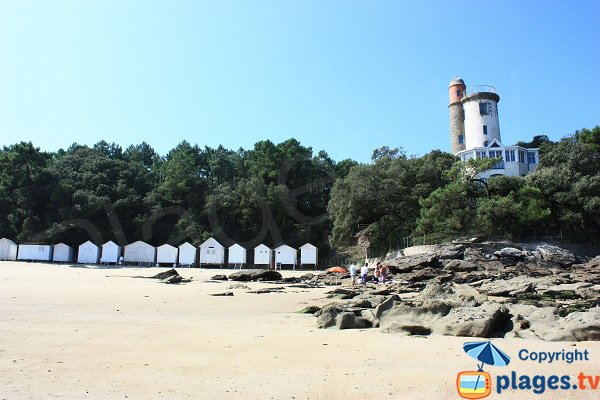 Cabines de bains sur la plage de l'anse rouge - Noirmoutier