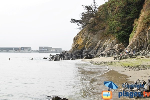 Crique de Plérin avec vue sur le port de Légué (St Brieuc)