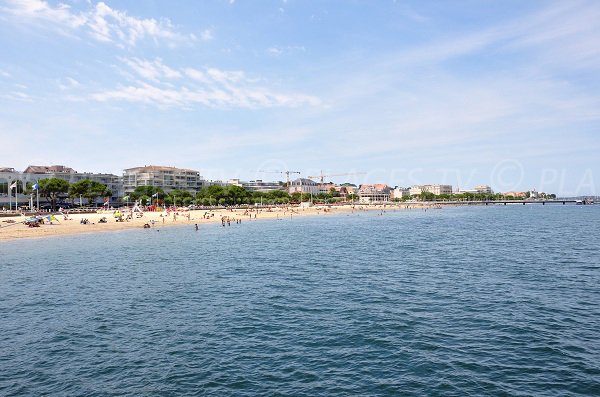 Arcachon beach in summer