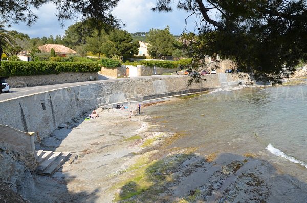 Spiaggia lungo la Corniche Arène Cros La Ciotat