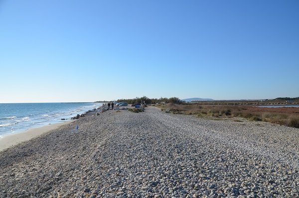 Plage de galets de Frontignan et Villeneuve