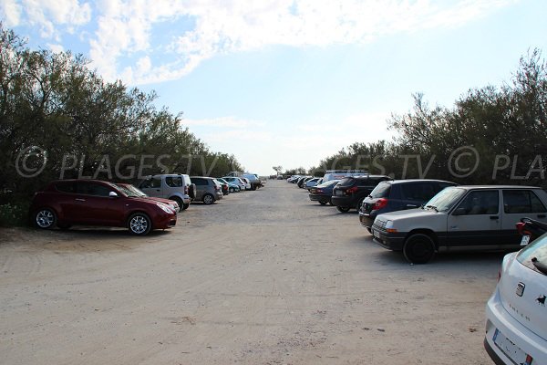 Parking of Aresquiers beach in Frontignan