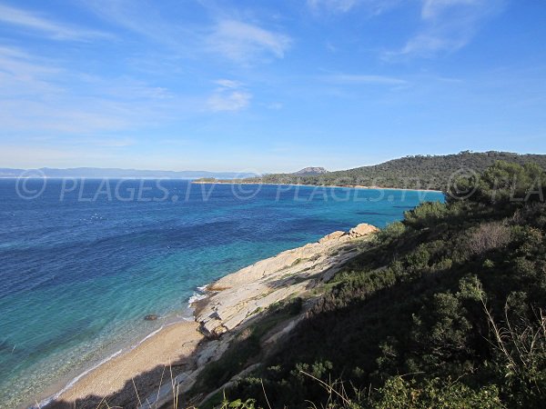 Eau transparente sur l'île de Porquerolles