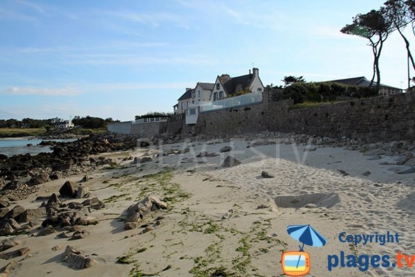 Plage dans l'anse d'Argenton - Landunvez